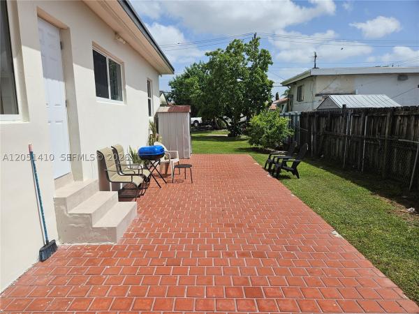 9415 SW 38th St, Unincorporated Dade County, Florida 33165, image 1