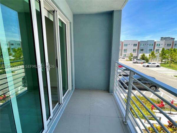 2535 NE 193rd St #3212, Unincorporated Dade County, Florida 33180, image 1