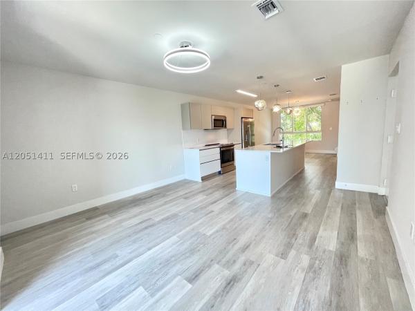 2535 NE 193rd St #3212, Unincorporated Dade County, Florida 33180, image 1