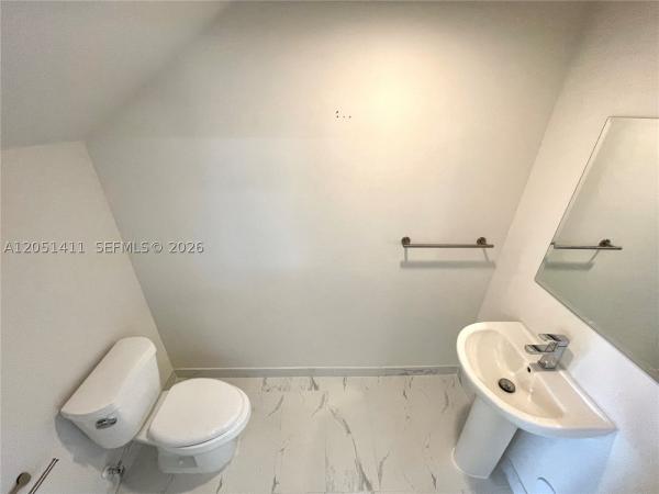 2535 NE 193rd St #3212, Unincorporated Dade County, Florida 33180, image 2