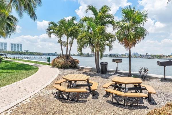 Porto Bellagio, 17150 N Bay Rd #2814, Sunny Isles Beach, Florida 33160, image 1