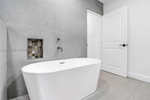 Shenandoah, 1636 SW 9th St, Miami, Florida 33135, image 3