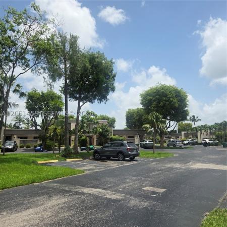 7412 SW 105th Pl, Unincorporated Dade County, Florida 33173, image 2