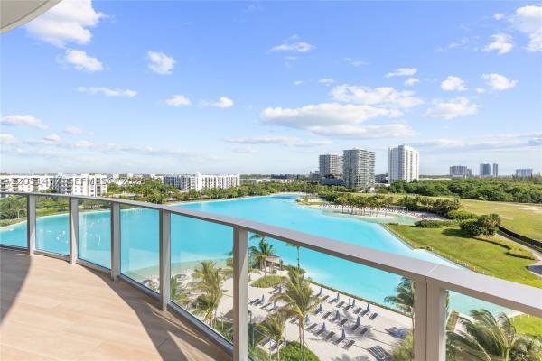 2411 Laguna Cr #611, Miami, Florida 33181, image 1