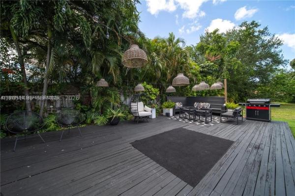 Griffing Biscayne Park Estates, 555 NE 127th St, North Miami, Florida 33161, image 2