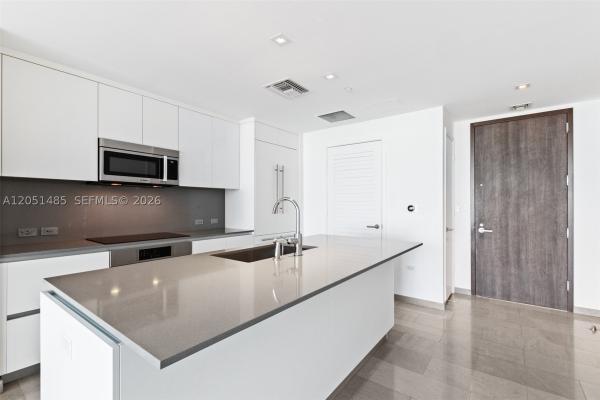 Reach Brickell City Centre, 68 SE 6th St #1706, Miami, Florida 33131, image 3