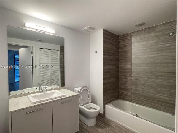 1010 Brickell, 1010 Brickell Ave #3309, Miami, Florida 33131, image 3