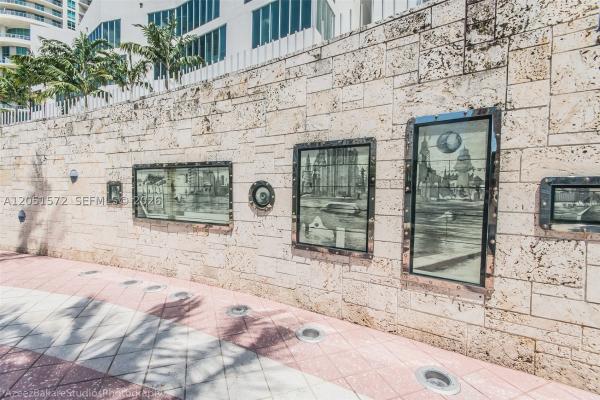 One Miami East, 335 S Biscayne Blvd #1600, Miami, Florida 33131, image 2