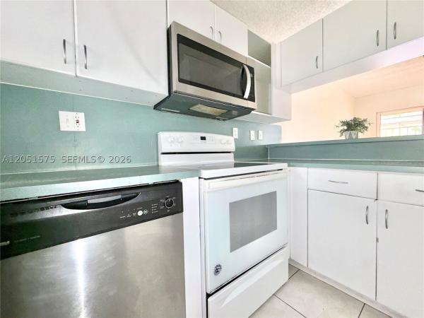 Les Fontaines, 9184 NW 119th Ter #198, Hialeah Gardens, Florida 33018, image 3