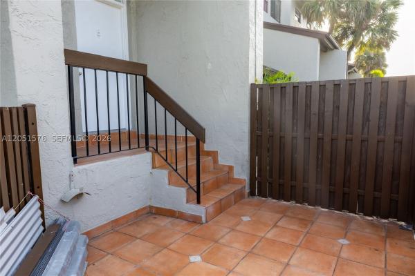 10000 NW 9th Street Cir #21, Unincorporated Dade County, Florida 33172, image 3