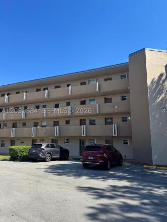 1401 NE 191st St #D108, Unincorporated Dade County, Florida 33179, image 2