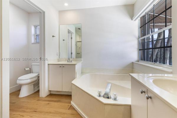 Cedar Falls, 1045 Cedar Falls Dr, Weston, Florida 33327, image 3
