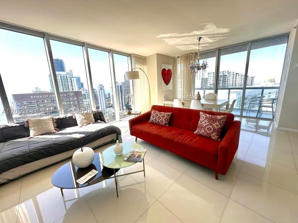 Icon Brickell Tower 3, 485 Brickell Ave #4408, Miami, Florida 33131, image 2