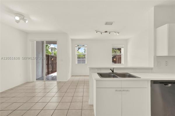 Sandcastles At Doral, 11416 NW 43rd Ter, Doral, Florida 33178, image 1