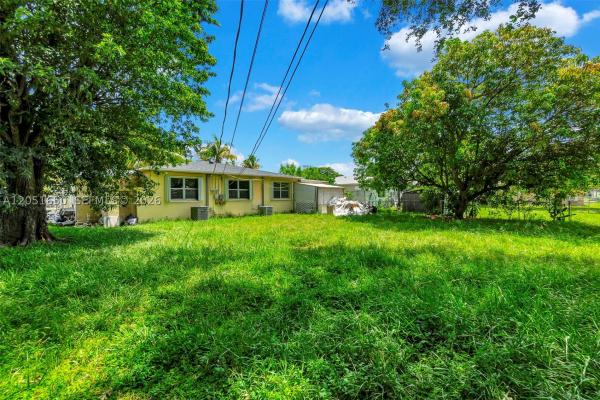 Irons Manor, 670 NE 130th St, North Miami, Florida 33161, image 2