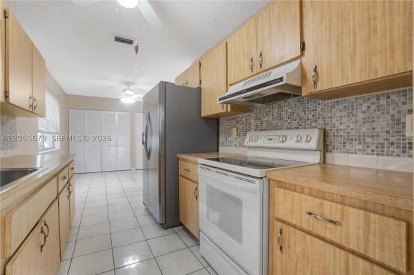 Sunset Isles, 2917 Mckinley St, Hollywood, Florida 33020, image 1