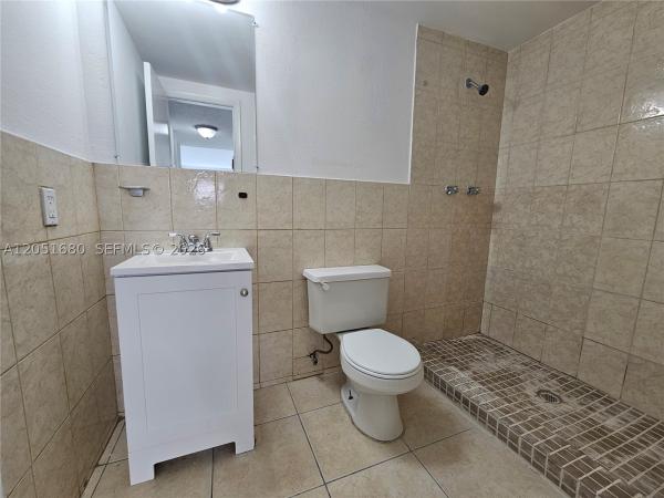 Royal Point, 3610 NW 21st St #206, Lauderdale Lakes, Florida 33311, image 1