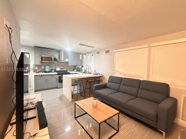 10417 NW 129th St #B, Hialeah Gardens, Florida 33018, image 3