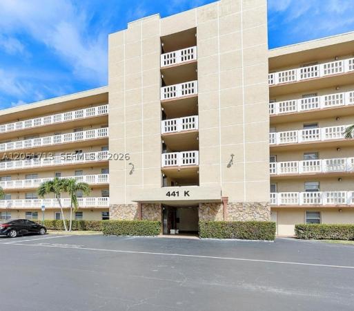 Meadowbrook Lakes View, 441 SE 3rd St #505, Dania Beach, Florida 33004, image 2
