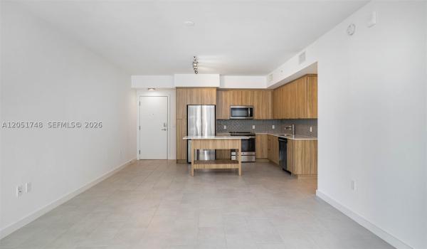 2150 N Bayshore Dr #609, Miami, Florida 33137, image 2
