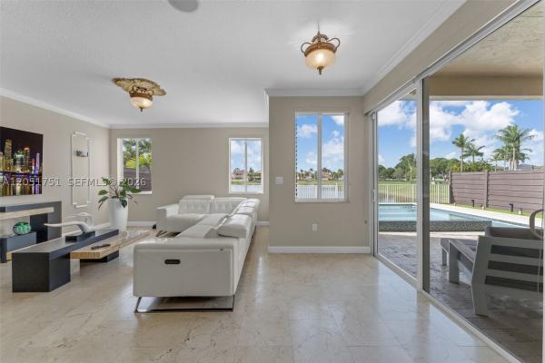 16237 SW 44th Ter, Unincorporated Dade County, Florida 33185, image 2