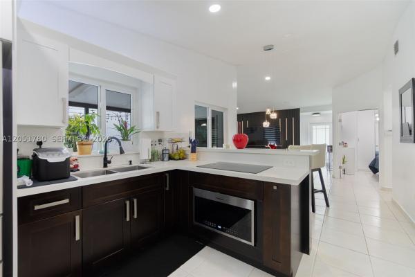 18928 NW 63rd Court Cir, Hialeah, Florida 33015, image 2