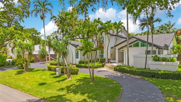 Cutler Heights Estates, 8265 SW 176th Ter, Palmetto Bay, Florida 33157, image 2