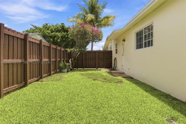 Hollywood Hills, 1700 N Park Rd, Hollywood, Florida 33021, image 2