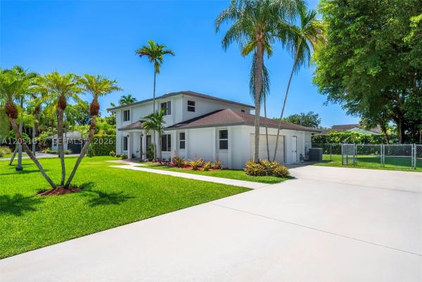 Pinewood Estates, 8744 SW 176th Ter, Palmetto Bay, Florida 33157, image 3