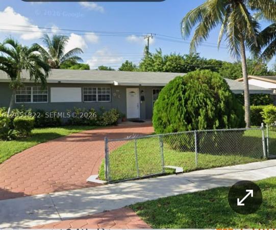 Scott Lake Manor, 930 NW 180th Ter, Miami Gardens, Florida 33169, image 1