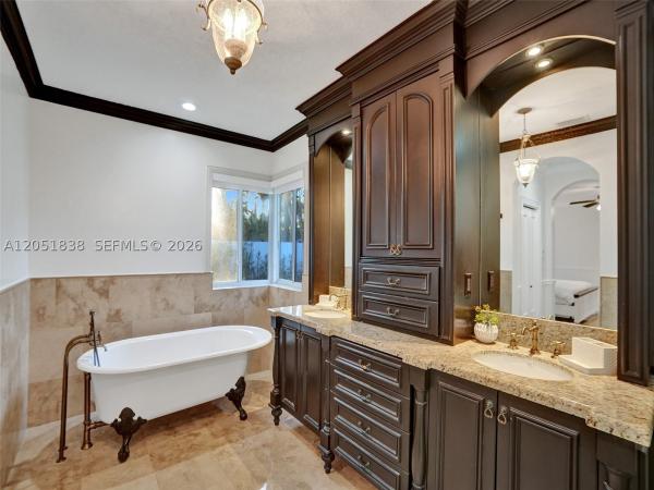 12401 SW 77th St, Unincorporated Dade County, Florida 33183, image 1
