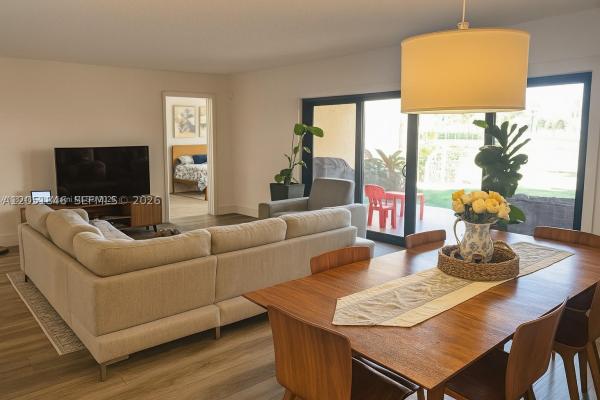 7441 Bay Hill Dr, Hialeah, Florida 33015, image 1
