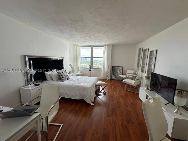 Triton Tower, 2899 Collins Ave #1734, Miami Beach, Florida 33140, image 1