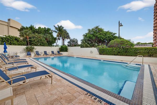 Carlton Tower, 3000 E Sunrise Blvd #14C, Fort Lauderdale, Florida 33304, image 2