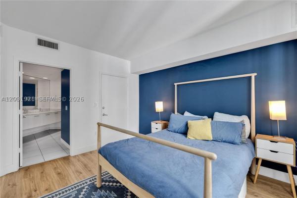 500 Brickell West, 55 SE 6th St #2001, Miami, Florida 33131, image 1