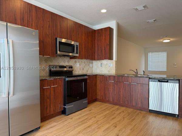 14958 SW 41st Ln, Unincorporated Dade County, Florida 33185, image 2