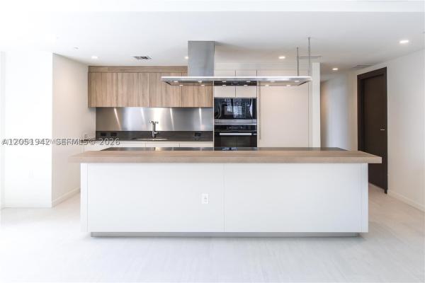 Brickell Flatiron, 1000 Brickell Plz #2110, Miami, Florida 33131, image 1