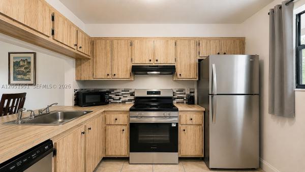Waterside Village, 15701 W Waterside Cir #205, Sunrise, Florida 33326, image 2