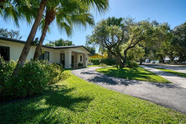 Hillmont, 9801 SW 73rd Ct, Pinecrest, Florida 33156, image 3