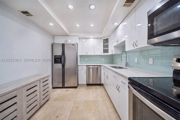 Arlen Beach, 5701 Collins Ave #1415, Miami Beach, Florida 33140, image 2