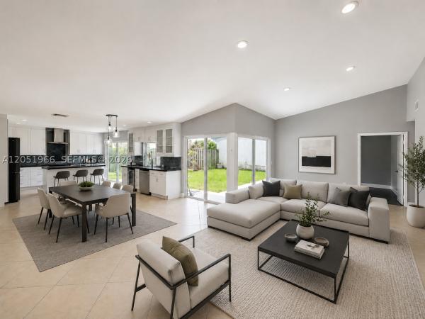 Bonaventure Lakes, 520 SW 167th Ter, Weston, Florida 33326, image 3