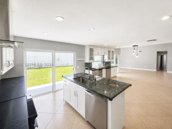 Bonaventure Lakes, 520 SW 167th Ter, Weston, Florida 33326, image 1