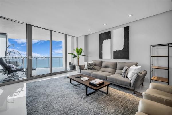 Jade Ocean, 17121 Collins Ave #4205, Sunny Isles Beach, Florida 33160, image 2