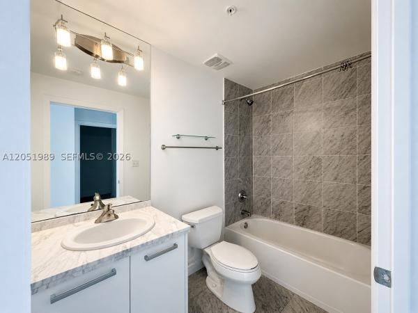 Vizcayne North, 244 Biscayne Blvd #3903, Miami, Florida 33132, image 2