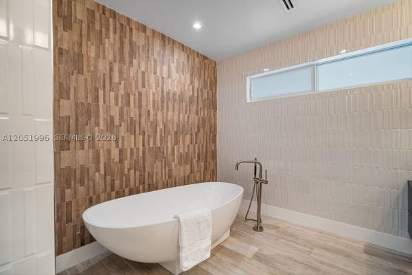 Kings Bay, 6370 SW 144th St, Coral Gables, Florida 33158, image 2