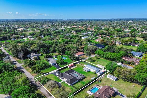 Sunshine Acres, 5431 SW 109th Ave, Davie, Florida 33328, image 3