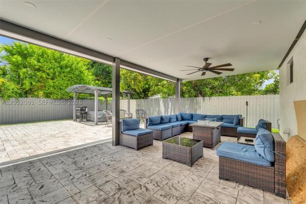 11520 SW 138th St, Unincorporated Dade County, Florida 33176, image 2