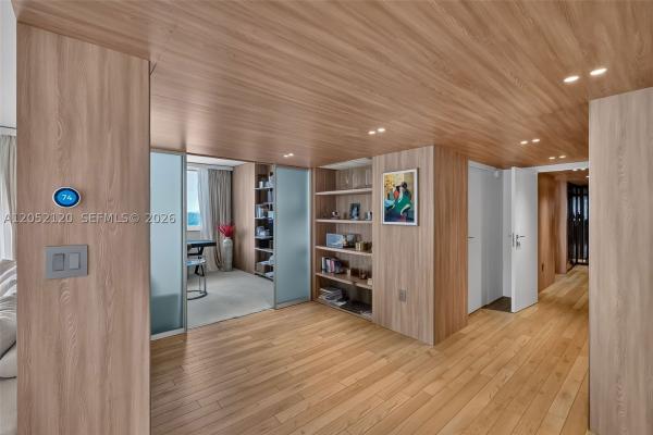 Arlen House Central, 300 Bayview Dr #916, Sunny Isles Beach, Florida 33160, image 2