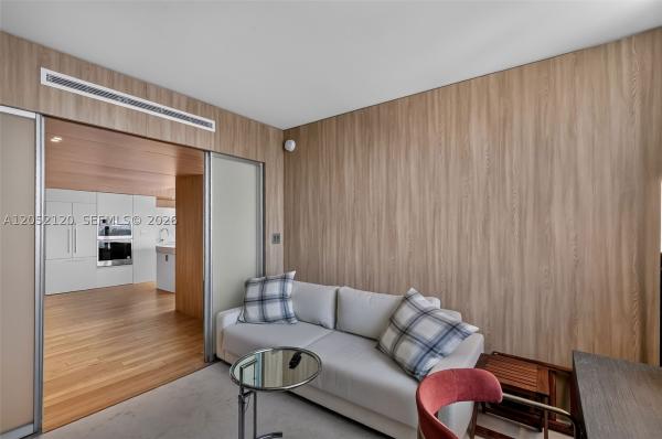 Arlen House Central, 300 Bayview Dr #916, Sunny Isles Beach, Florida 33160, image 2