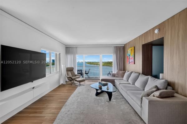 Arlen House Central, 300 Bayview Dr #916, Sunny Isles Beach, Florida 33160, image 3